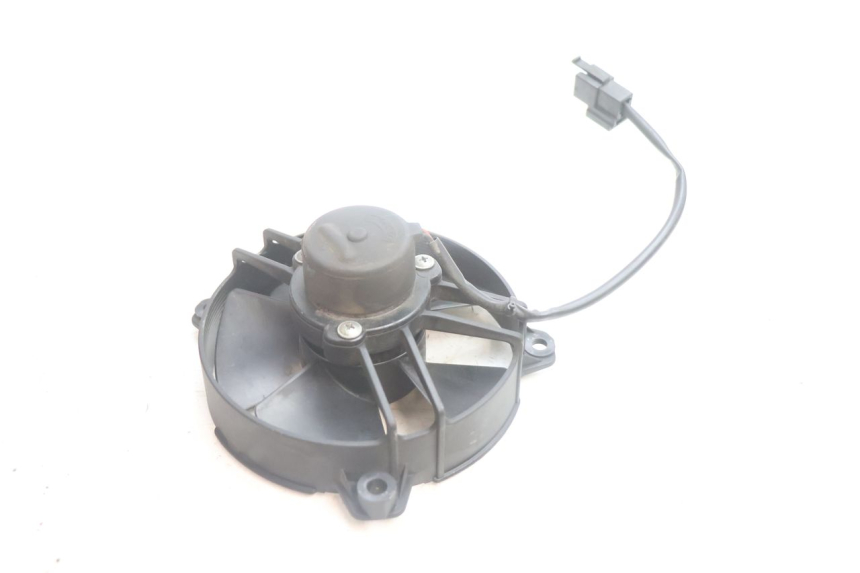 photo de FAN YAMAHA YP MAJESTY 125 (2002 - 2006) - Zoom on usage condition