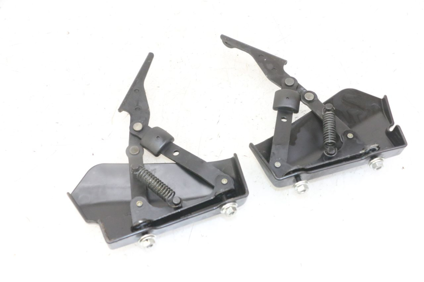 photo de UNDERSEAT ROD SHOCK PIAGGIO MP3 LT 300 (2010 - 2016) - Alternative perspective