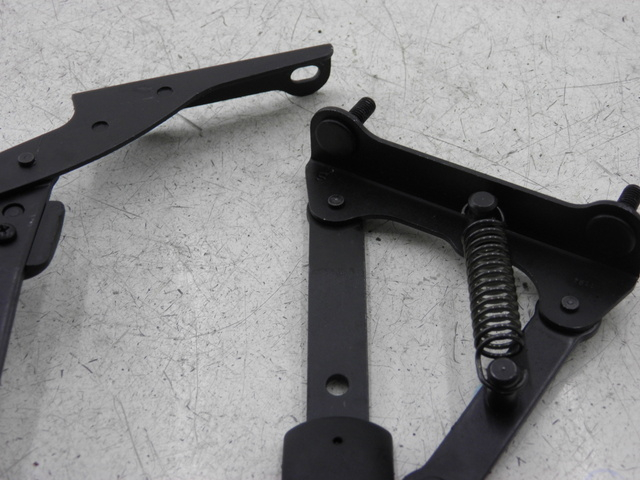 photo de UNDERSEAT ROD SHOCK PIAGGIO XEVO - X EVO 125 (2010 - 2015) - Zoom on usage condition