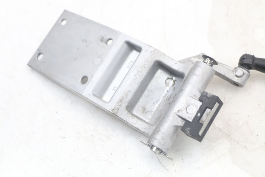 photo de TRUNK STRUT YAMAHA XMAX X-MAX ABS 125 (2017 - 2020) - Zoom on usage condition