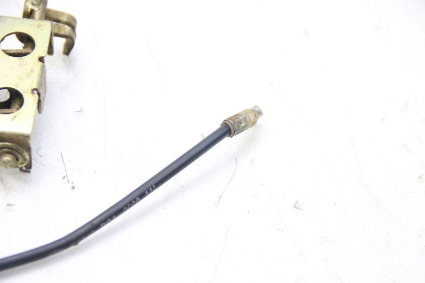 photo de SEAT LOCK SYM WOLF SB 125 (2011 - 2018) - Zoom on usage condition