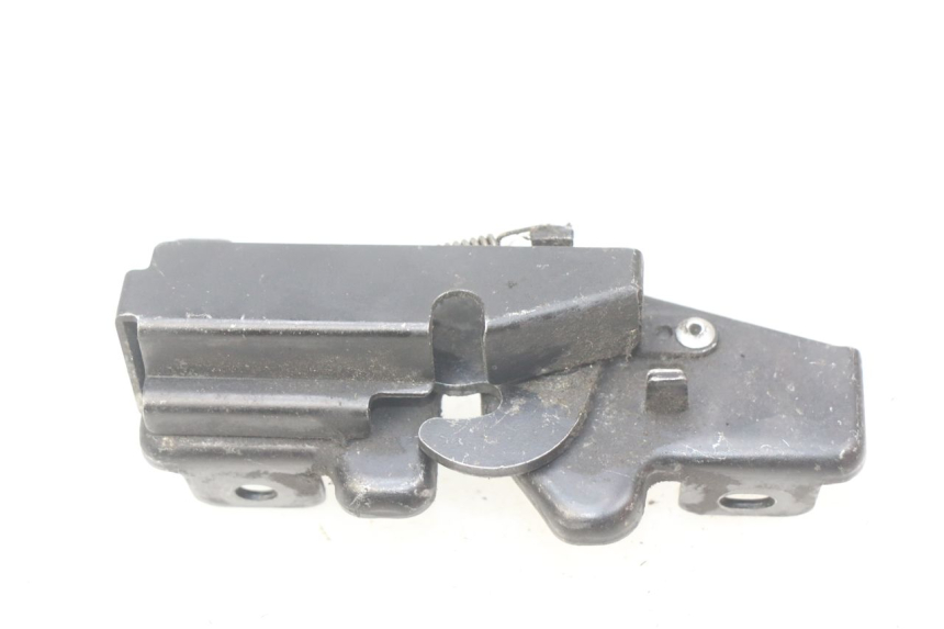 photo de DOOR LOCKING HONDA FES PANTHEON 2T 125 (1998 - 2002) - Component detail