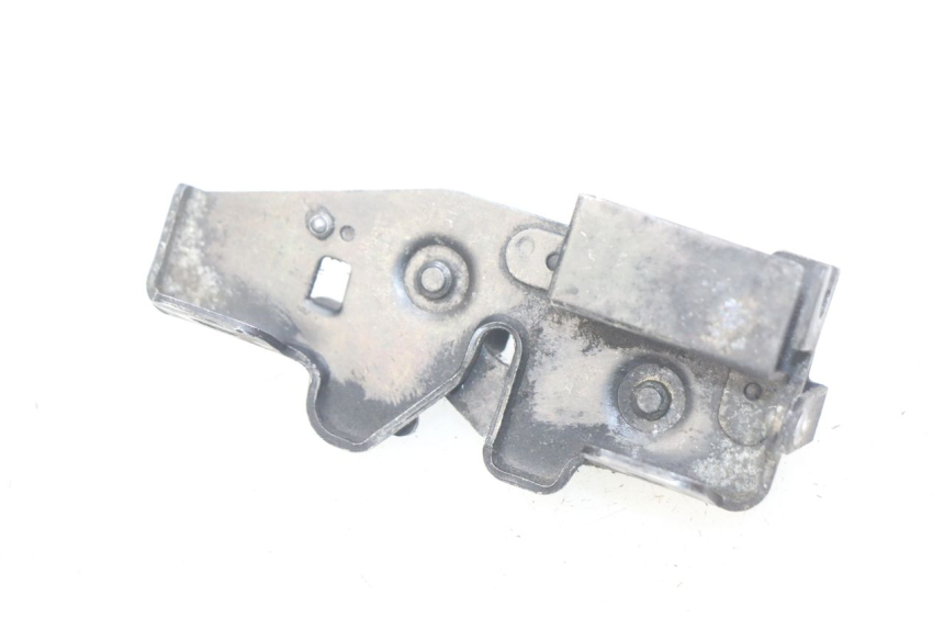 photo de DOOR LOCKING HONDA FES PANTHEON 2T 125 (1998 - 2002) - Alternative perspective