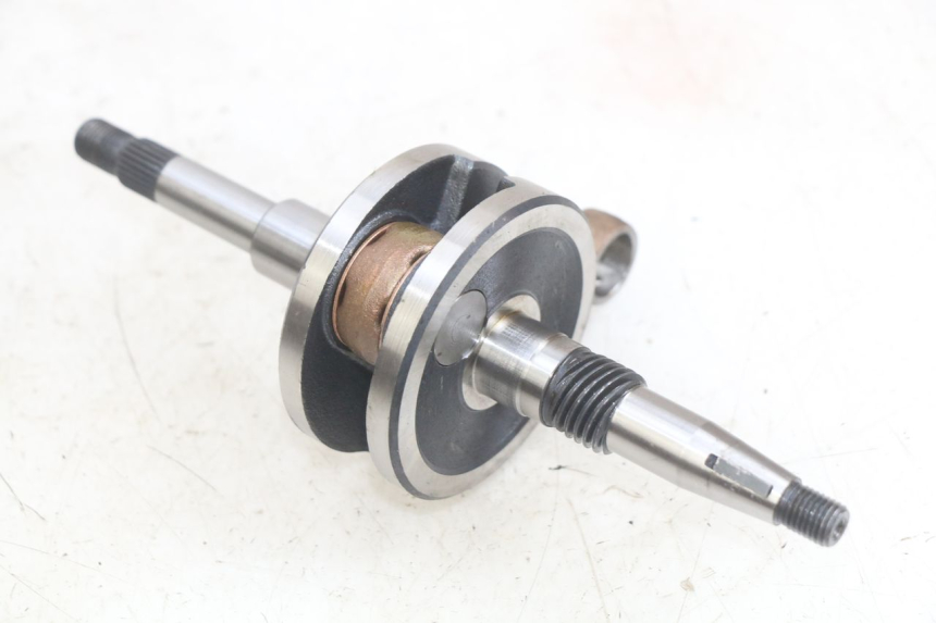 photo de CRANKSHAFT KYMCO AGILITY NAKED RENOUVO 2T 50 (2011 - 2018) - Alternative perspective