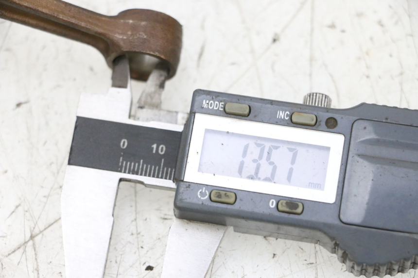 photo de CRANKSHAFT MBK BOOSTER SPIRIT NAKED 50 (2004 - 2017) - Technical close-up