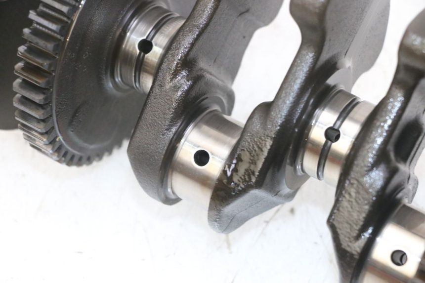 photo de CRANKSHAFT HONDA CB R 1000 (2018 - 2023) - Surface and material condition