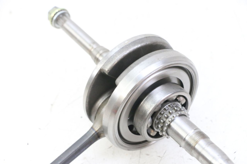 photo de CRANKSHAFT DAELIM BESBI 125 (2007 - 2008) - Zoom on usage condition