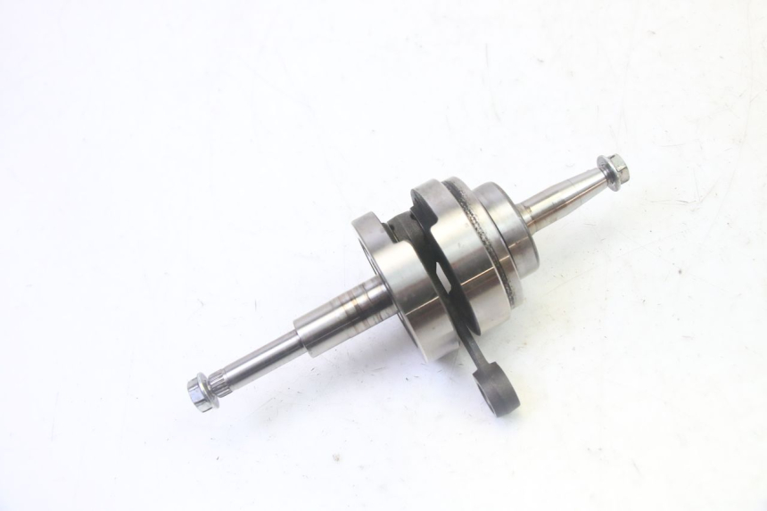 photo de CRANKSHAFT PEUGEOT ELYSTAR 50 (2002 - 2014) - Fixing points details