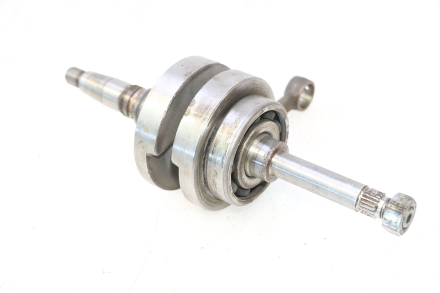 photo de CRANKSHAFT HONDA FES PANTHEON 2T 125 (1998 - 2002) - Alternative perspective