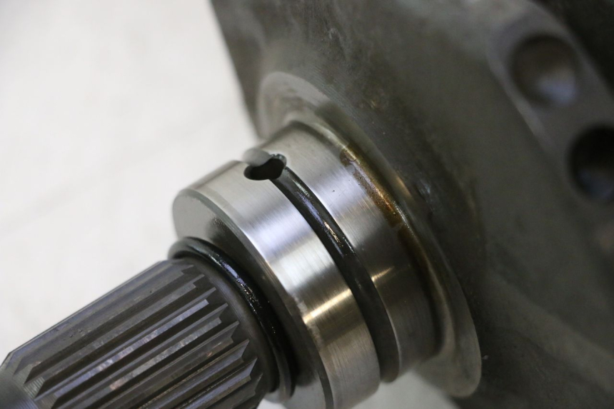 photo de CRANKSHAFT HONDA FJS SILVER WING SILVERWING 400 (2005 - 2008) - Fixing points details