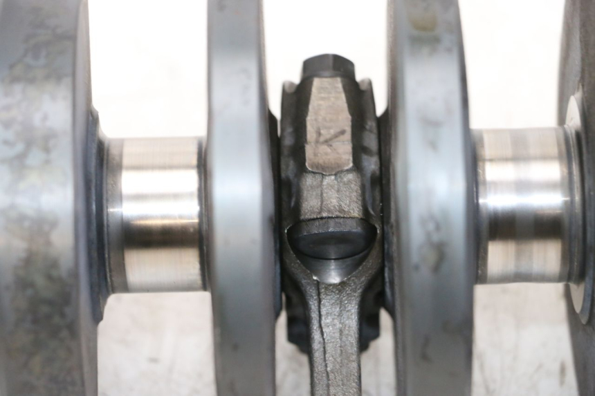 photo de CRANKSHAFT KAWASAKI GTR 1000 (1994 - 2004) - Surface and material condition