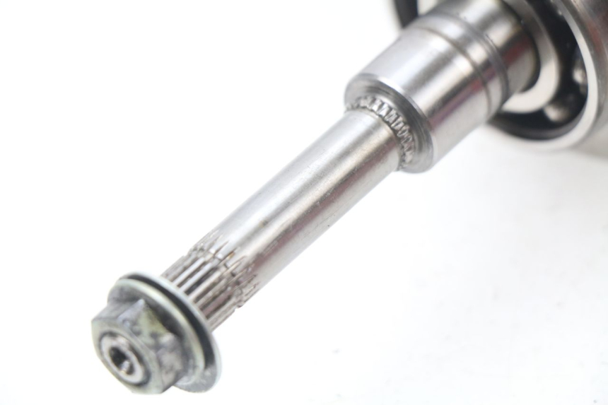 photo de CRANKSHAFT PEUGEOT KISBEE 2T 50 (2018 - 2022) - Additional view of the item