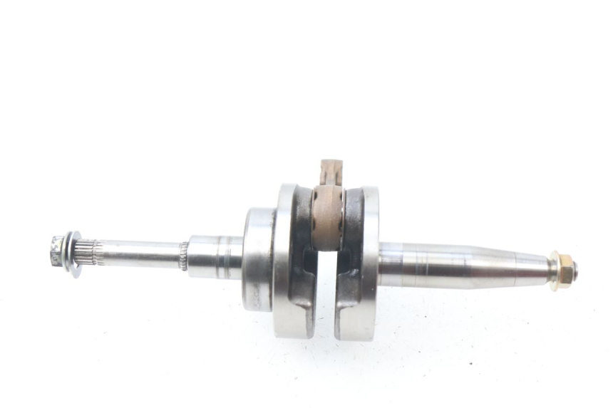 photo de CRANKSHAFT PEUGEOT KISBEE 2T 50 (2018 - 2022) - Markings and original references