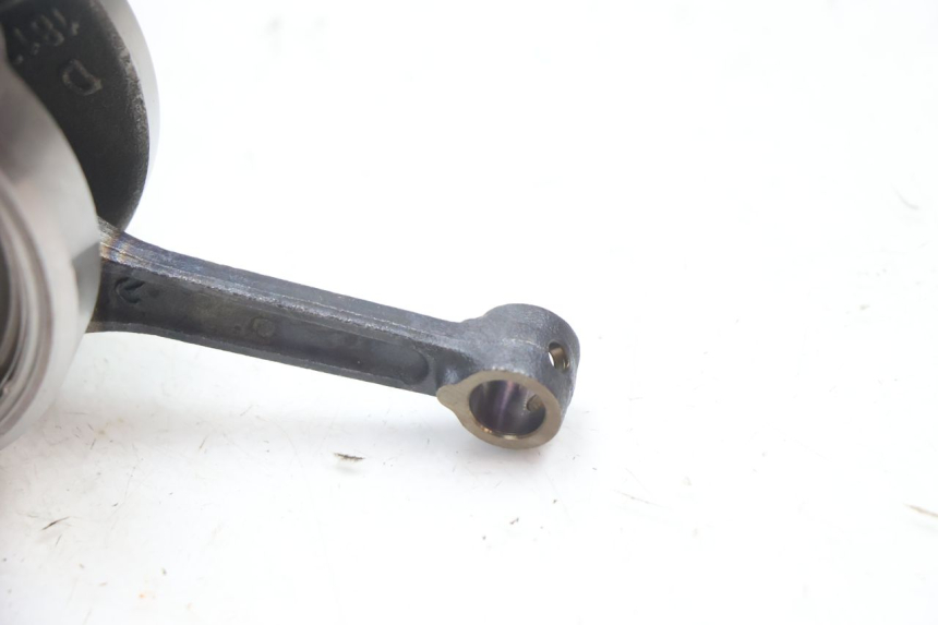 photo de CRANKSHAFT PEUGEOT KISBEE 4T 50 (2010 - 2017) - Zoom on usage condition
