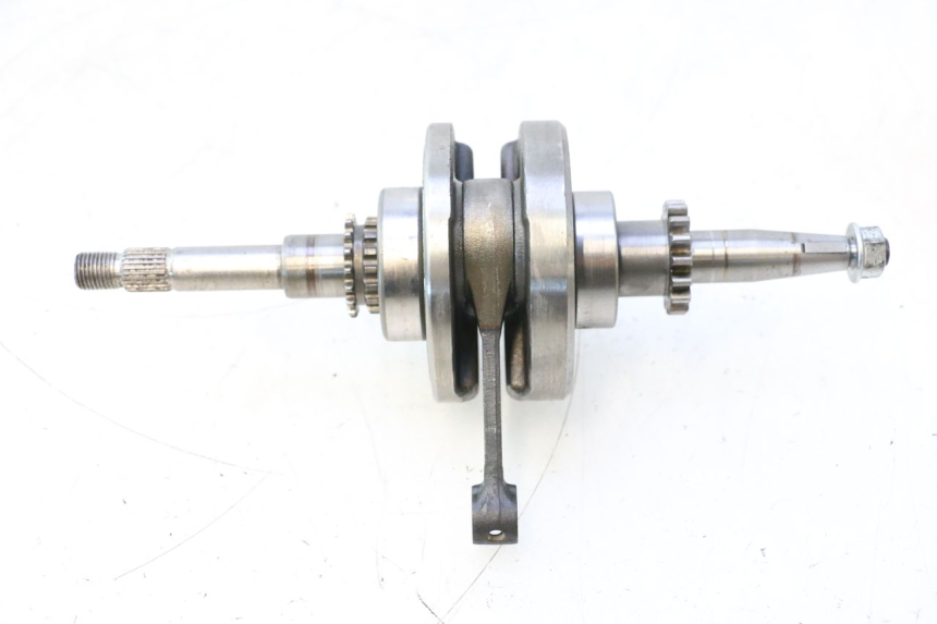 photo de CRANKSHAFT PEUGEOT KISBEE 4T 50 (2018 - 2022) - Distinctive features