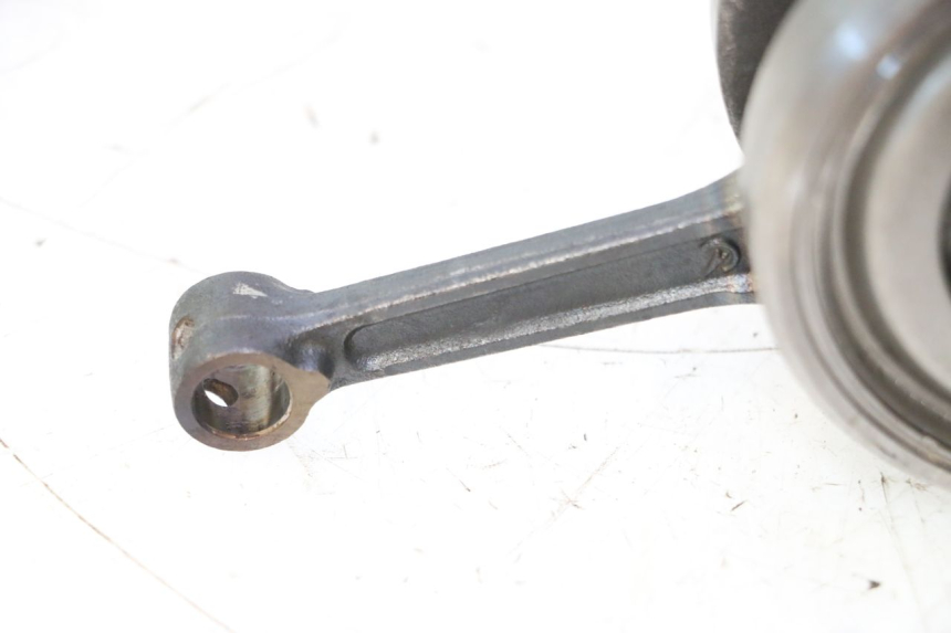 photo de CRANKSHAFT PEUGEOT KISBEE 4T 50 (2018 - 2022) - Technical close-up