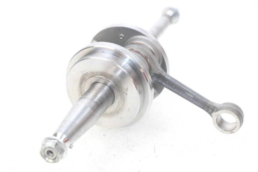 photo de CRANKSHAFT PEUGEOT LUDIX BLASTER 50 (2006 - 2014) - Alternative perspective