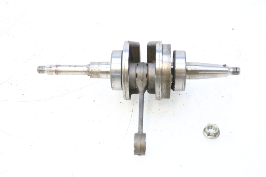 photo de CRANKSHAFT PEUGEOT LUDIX ONE 50 (2004 - 2006) - Markings and original references