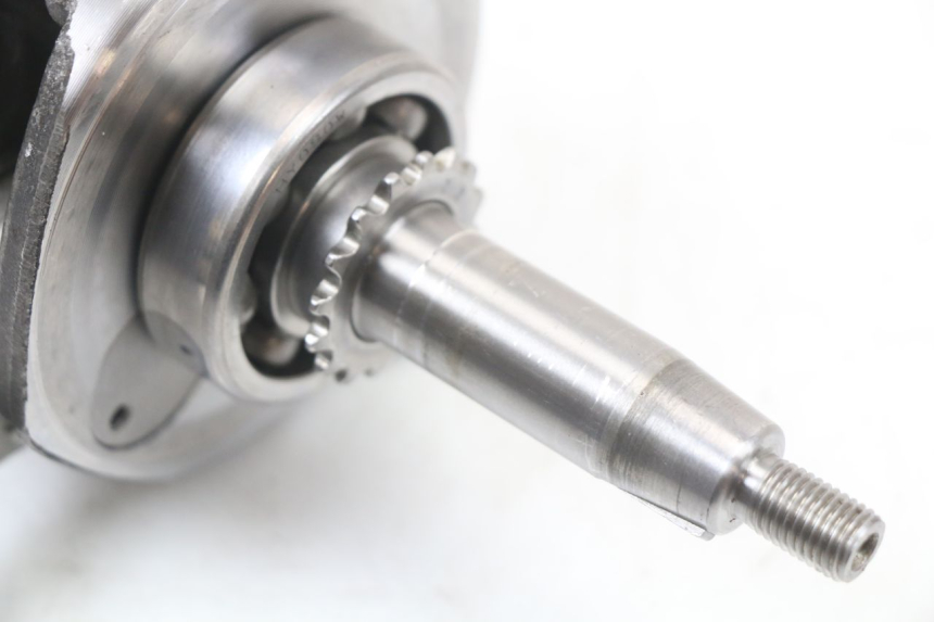 photo de CRANKSHAFT APOLLO RFZ 140 - Fixing points details