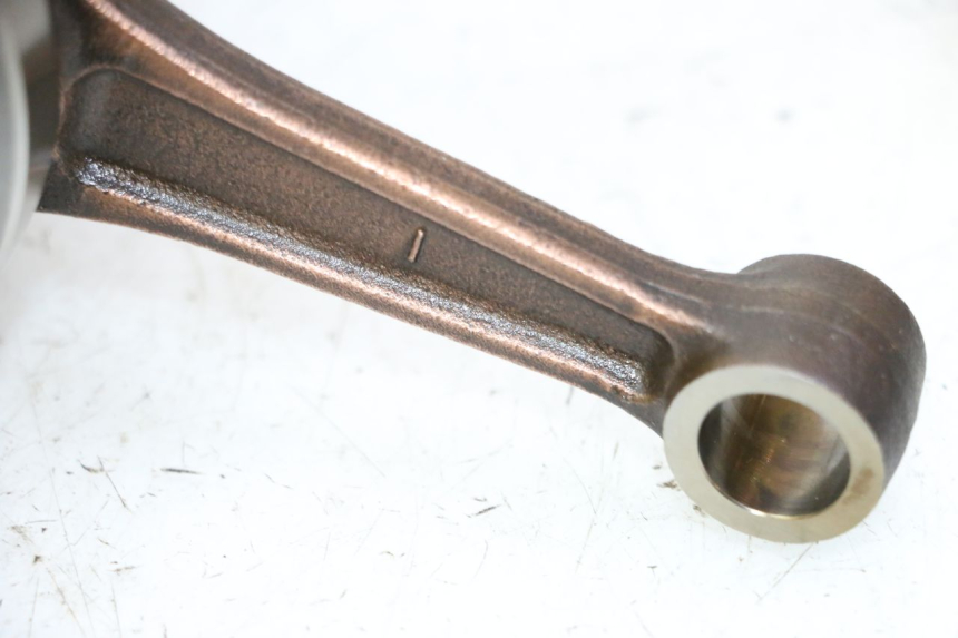 photo de CRANKSHAFT PEUGEOT SATELIS 125 (2010 - 2012) - Alternative perspective