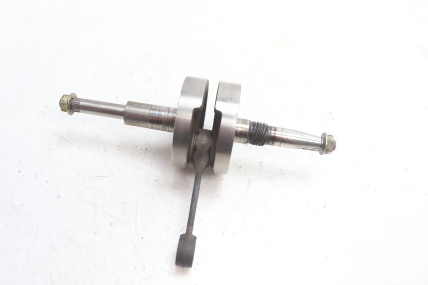 photo de CRANKSHAFT PEUGEOT SPEEDFIGHT LC 50 (1996 - 2002) - Alternative perspective