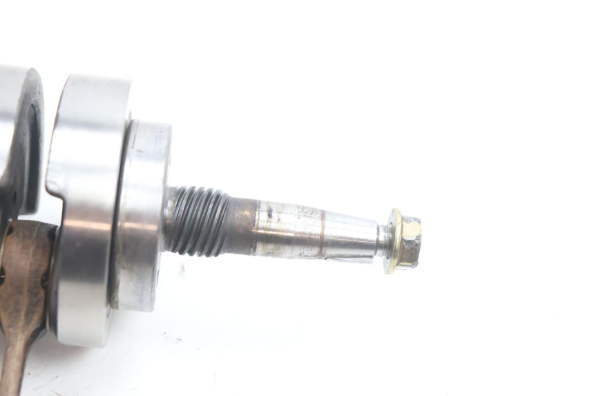 photo de CRANKSHAFT PEUGEOT SPEEDFIGHT LC 50 (1996 - 2002) - Alternative perspective