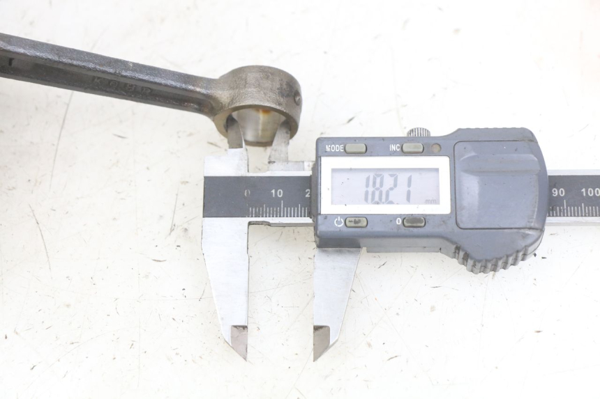 photo de CRANKSHAFT PEUGEOT SV 125 (1991 - 1994) - Component detail