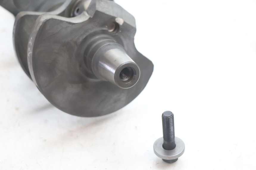 photo de CRANKSHAFT HONDA VFR FI RC46 800 (1998 - 2001) - Detailed visual inspection