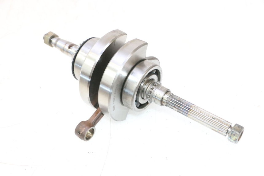 photo de CRANKSHAFT YAMAHA YP MAJESTY 125 (2007 - 2010) - Alternative perspective