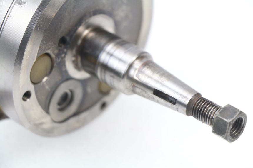 photo de CRANKSHAFT YAMAHA YZ 125 (1998 - 2005) - Fixing points details