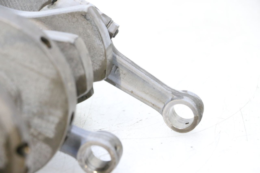photo de CRANKSHAFT YAMAHA YZF R GENESIS 750 (1993 - 1998) - Component detail
