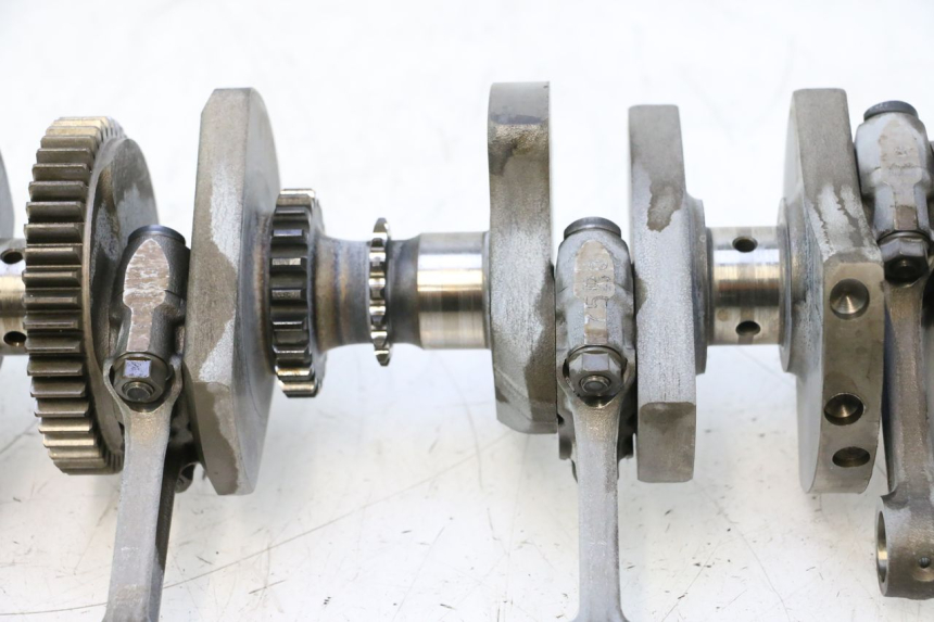 photo de CRANKSHAFT YAMAHA YZF R GENESIS 750 (1993 - 1998) - Detailed visual inspection