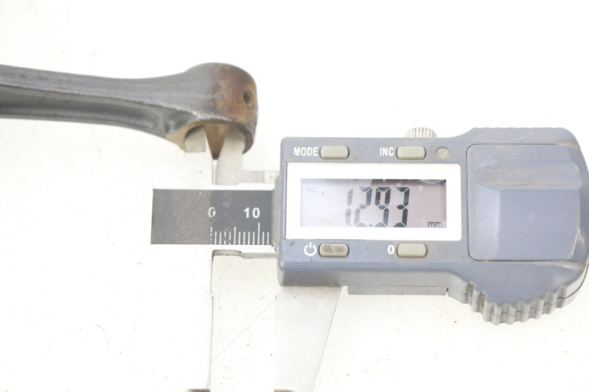 photo de CRANKSHAFT PIAGGIO ZIP 4T 50 (2018 - 2020) - Alternative perspective