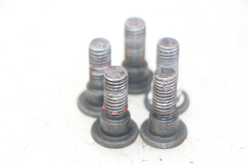 photo de BRAKE DISC BOLT KYMCO AGILITY 16+ 4T 50 (2018 - 2023) - Technical close-up