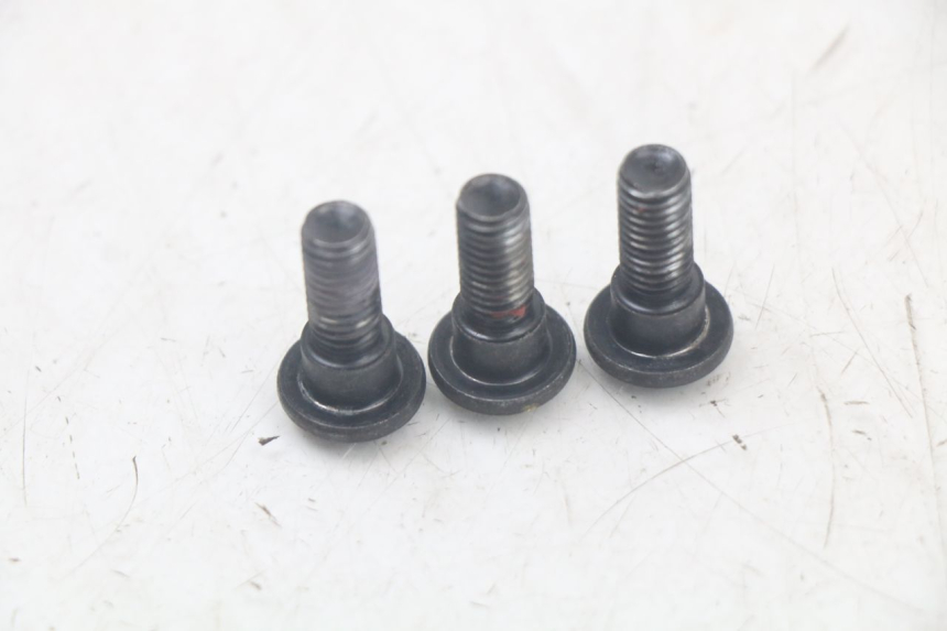 photo de BRAKE DISC BOLT KYMCO AGILITY 4T 50 (2018 - 2022) - Zoom on usage condition