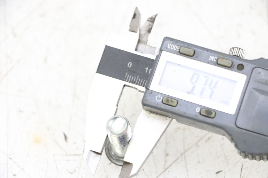 photo de BRAKE DISC BOLT MBK BOOSTER SPIRIT NAKED 50 (2004 - 2017) - Component detail