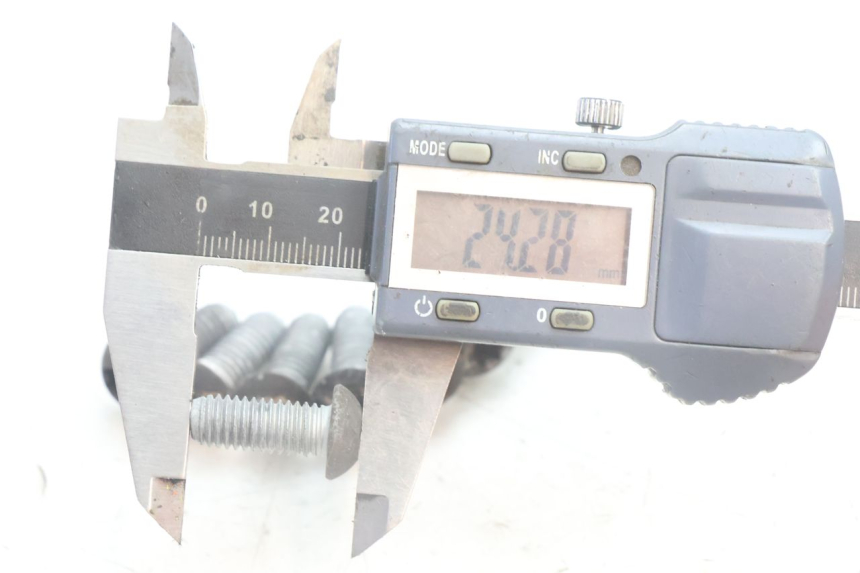 photo de BRAKE DISC BOLT BMW C1 125 (2000 - 2003) - Zoom on usage condition