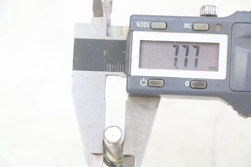 photo de BRAKE DISC BOLT PEUGEOT DJANGO 4T 50 (2014 - 2019) - Zoom on usage condition