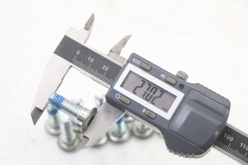 photo de BRAKE DISC BOLT EBROH BRAVO GLE 1 (2020 - 2024) - Alternative perspective