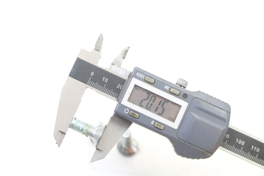 photo de BRAKE DISC BOLT PEUGEOT ELYSEO 125 (1999 - 2004) - Zoom on usage condition