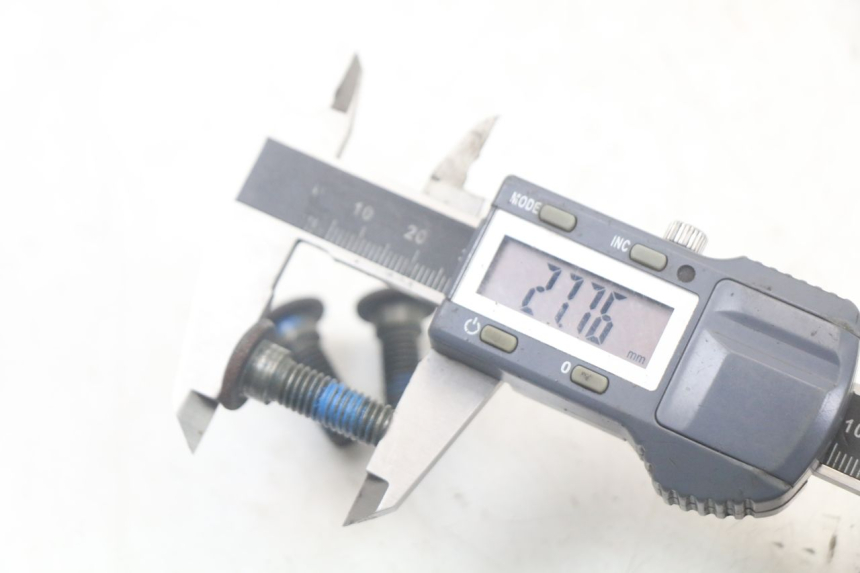 photo de BRAKE DISC BOLT SYM FIDDLE 3 III 125 (2014 - 2020) - Alternative perspective