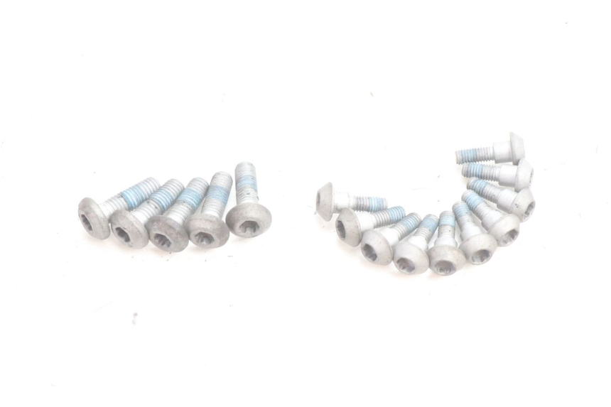 photo de BRAKE DISC BOLT YAMAHA FZ8 800 (2010 - 2016) - Component detail