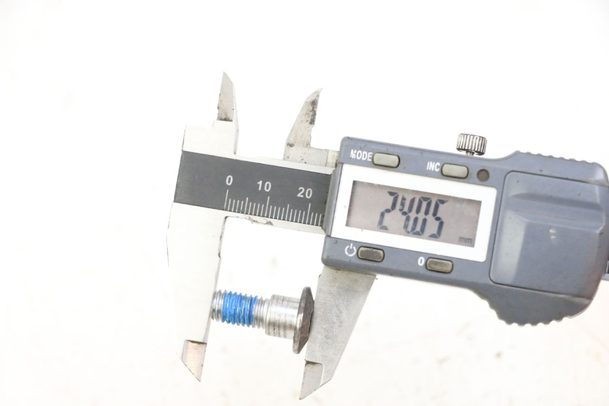 photo de BRAKE DISC BOLT SUZUKI GSR 750 (2011 - 2017) - Component detail