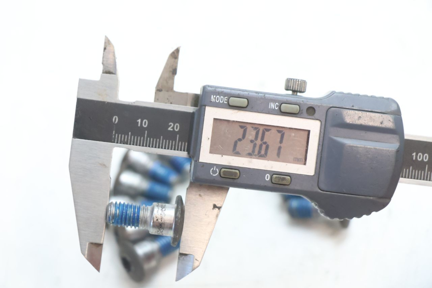 photo de BRAKE DISC BOLT SUZUKI GSR 600 (2005 - 2012) - Component detail