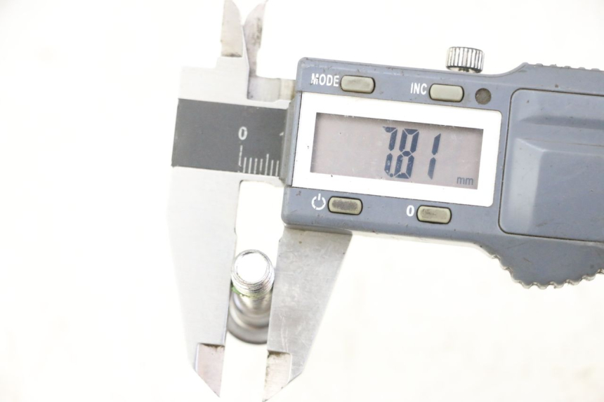 photo de BRAKE DISC BOLT HONDA FES S-WING SWING ABS 125 (2007 - 2015) - Alternative perspective