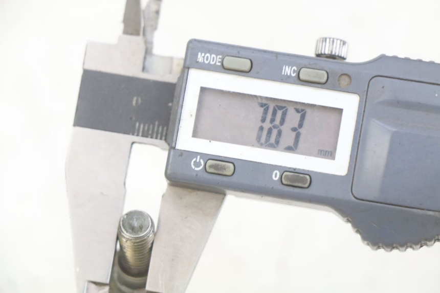 photo de BRAKE DISC BOLT SYM JET SPORT XR 50 (2006 - 2015) - Zoom on usage condition