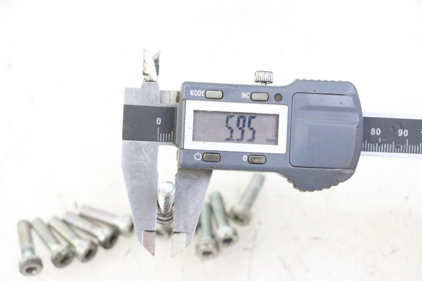 photo de BRAKE DISC BOLT KEEWAY K-LIGHT KLIGHT 125 (2018 - 2025) - Zoom on usage condition