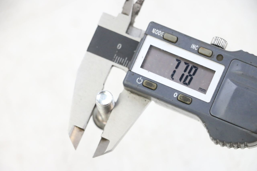 photo de BRAKE DISC BOLT PEUGEOT KISBEE 4T 50 (2010 - 2017) - Component detail