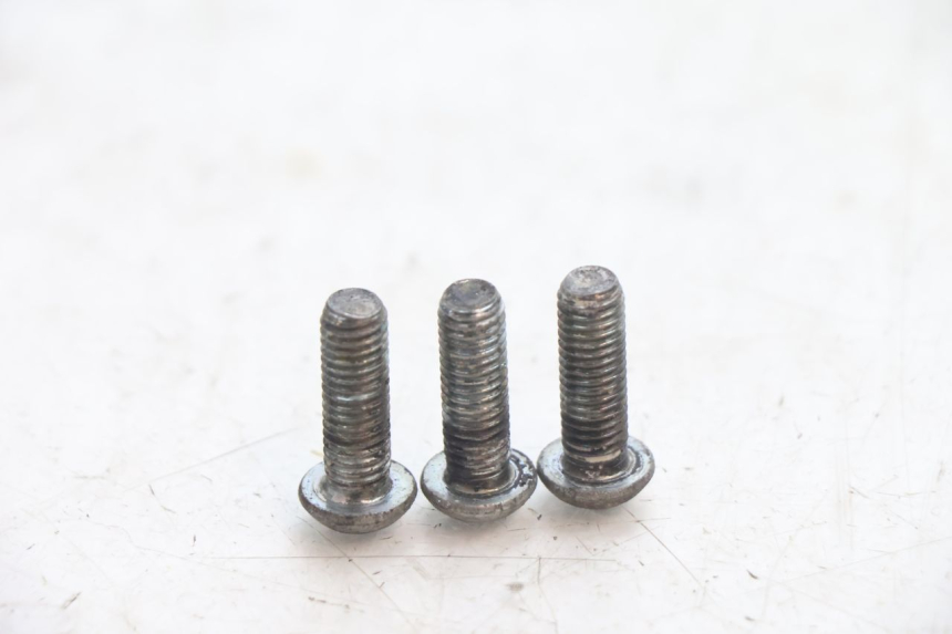 photo de BRAKE DISC BOLT PEUGEOT KISBEE 4T 50 (2010 - 2017) - Zoom on usage condition