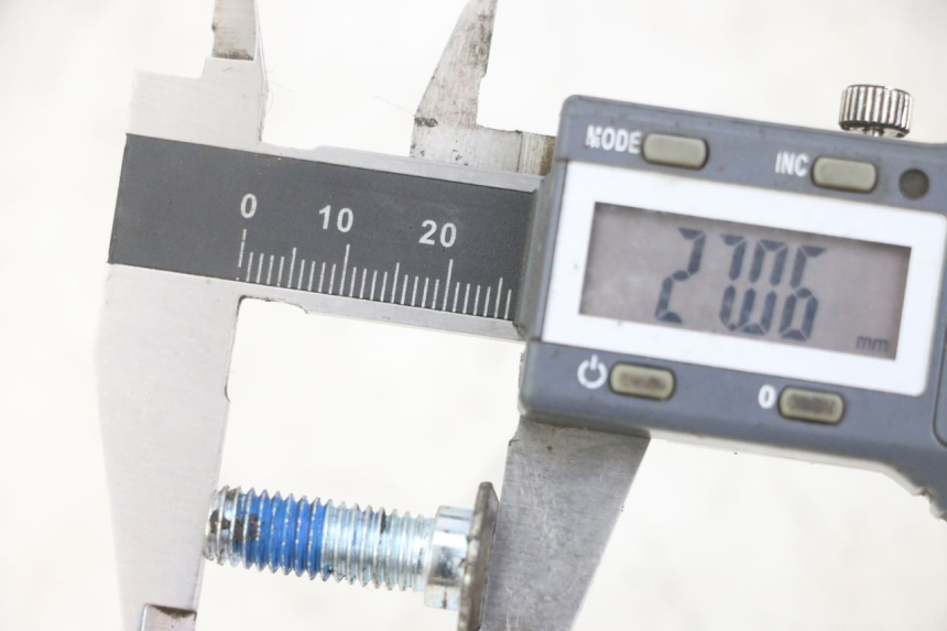 photo de BRAKE DISC BOLT MASH CITY 4T 50 (2018 - 2020) - Zoom on usage condition